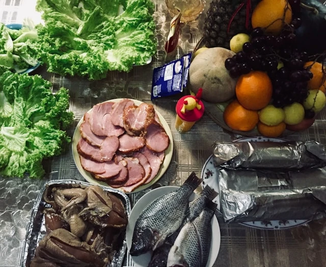 Image d'aliments frais dans une cuisine de restaurant